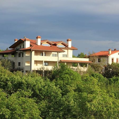 Residence Oliveto Mare Carso Систияна Екстериор снимка
